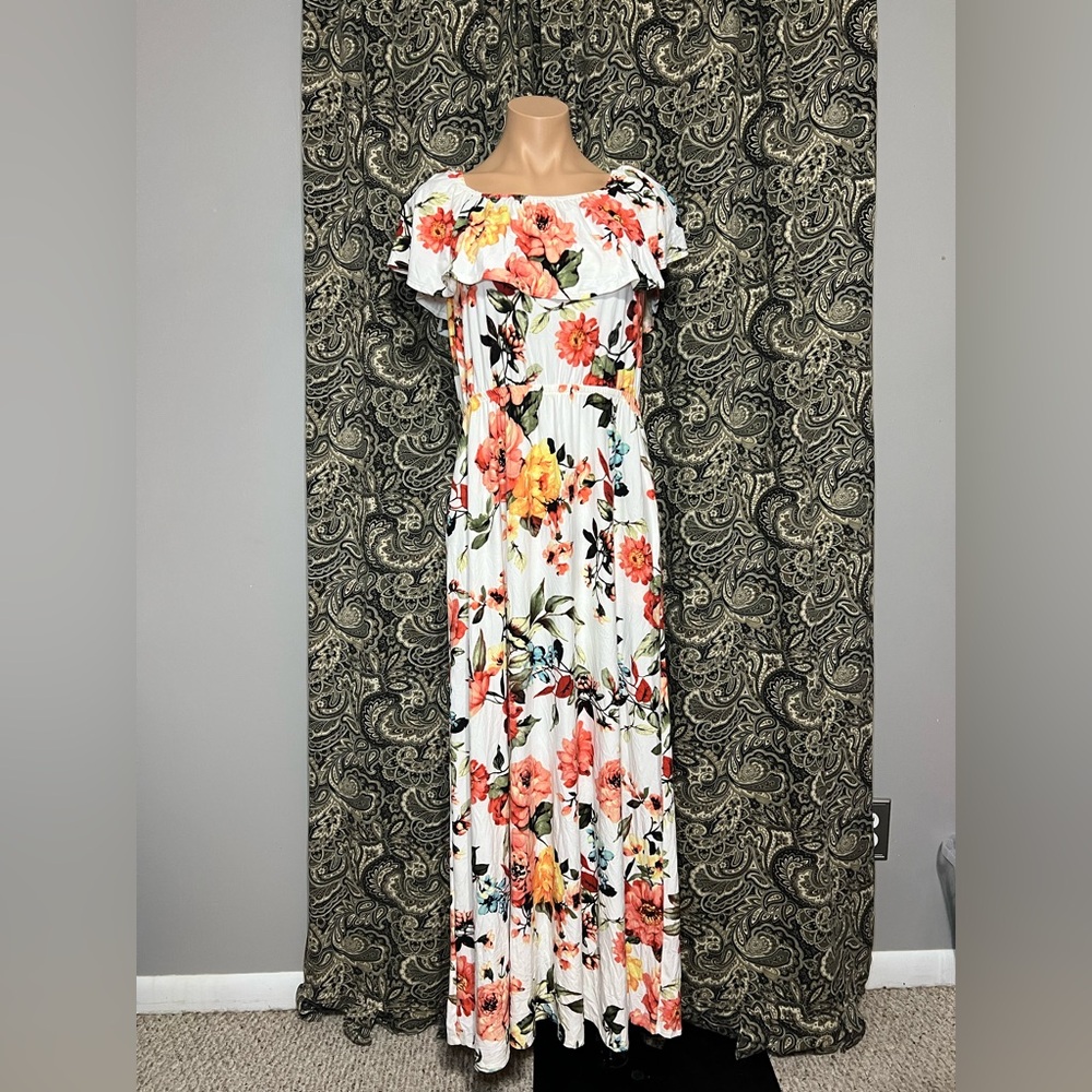 Stilletto's Floral Off-Shoulder Ruffle Trim Maxi Dress Size XL